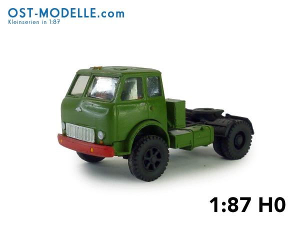 MAZ 504W(5429) Sattelzugmaschine grün